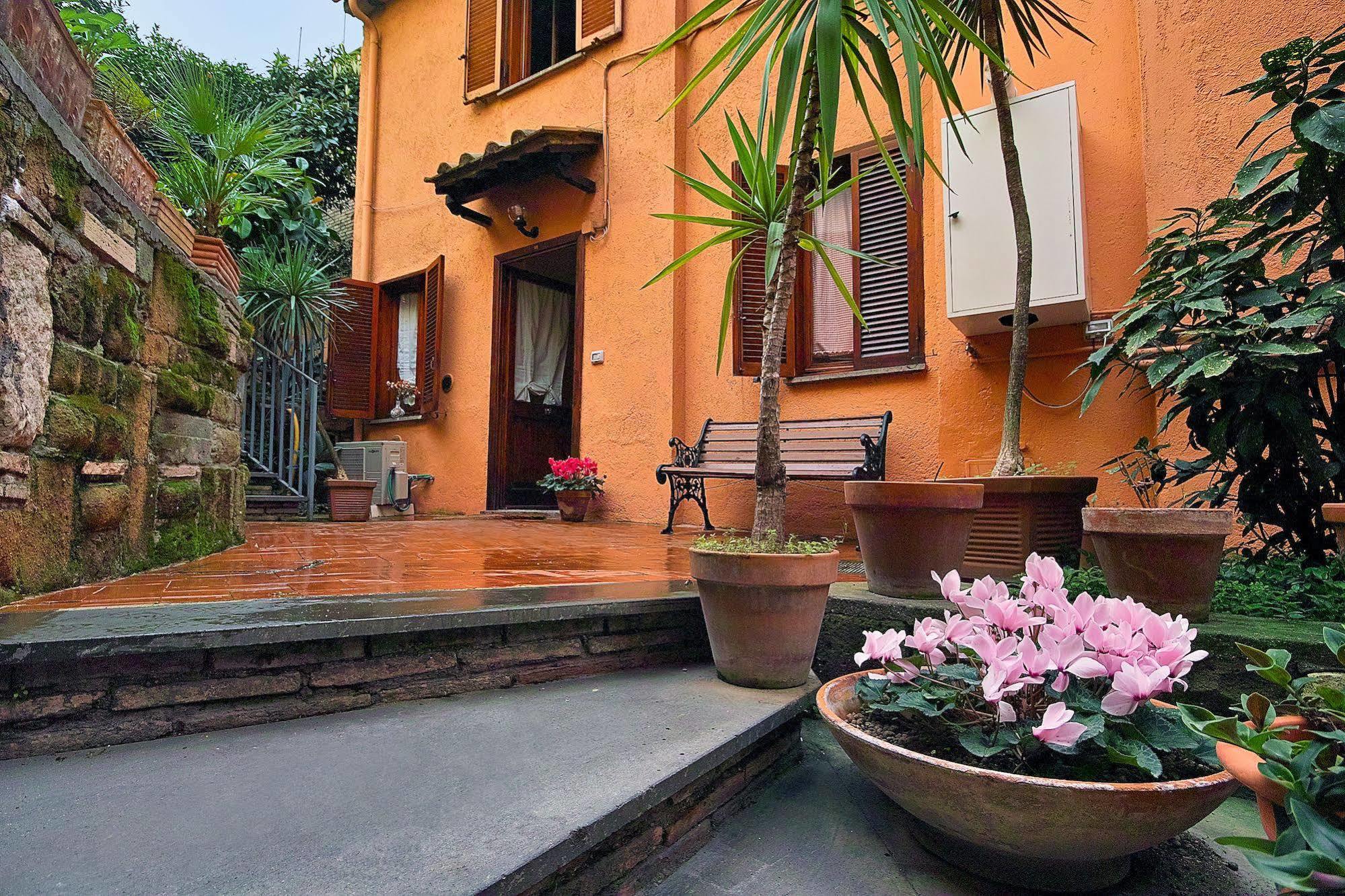 Cortile House Apartment Rome Bagian luar foto